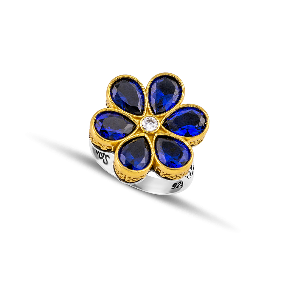 Sterling Silver Ring with Zircon Stones D205