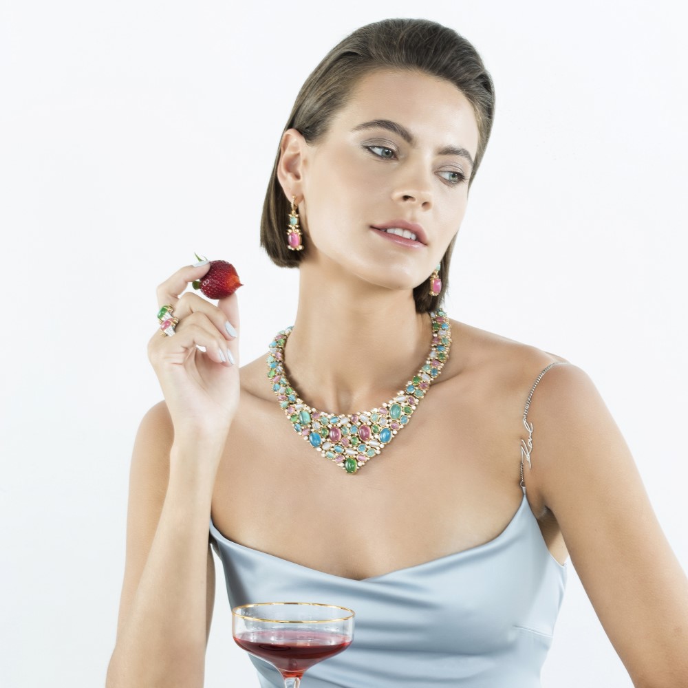 Sterling Silver Necklace with Cat Eye Stones K183